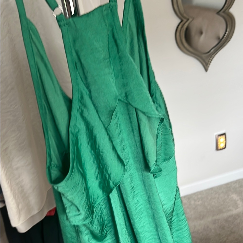 CAbi Green Backless Sleeveless Camisole - Picture 5 of 5